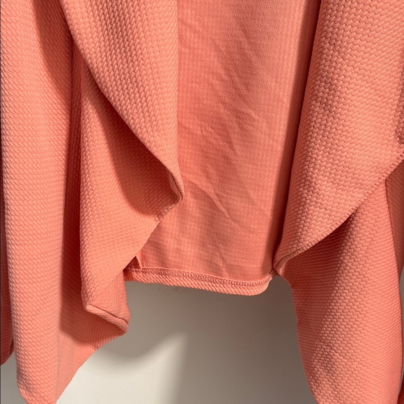 Oulm Women's Peach Open Front Blouse - Picture 4 of 5